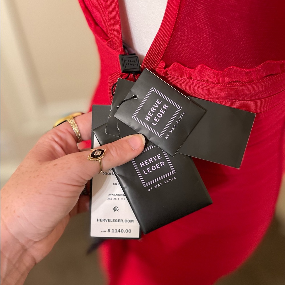 Herve Leger by Max Azria red valentine bodycon dress - Picture 7 of 14